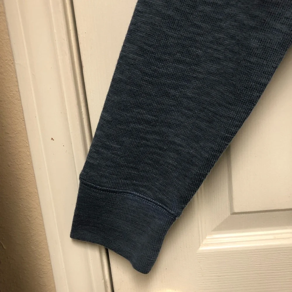 Banana Republic Long Sleeve Double Knit Crew Shirt